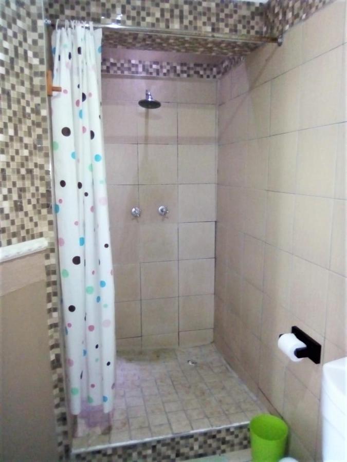 קייפטאון Bread And Barrel Guesthouse Bellville מראה חיצוני תמונה