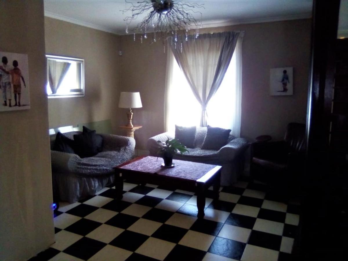 קייפטאון Bread And Barrel Guesthouse Bellville מראה חיצוני תמונה